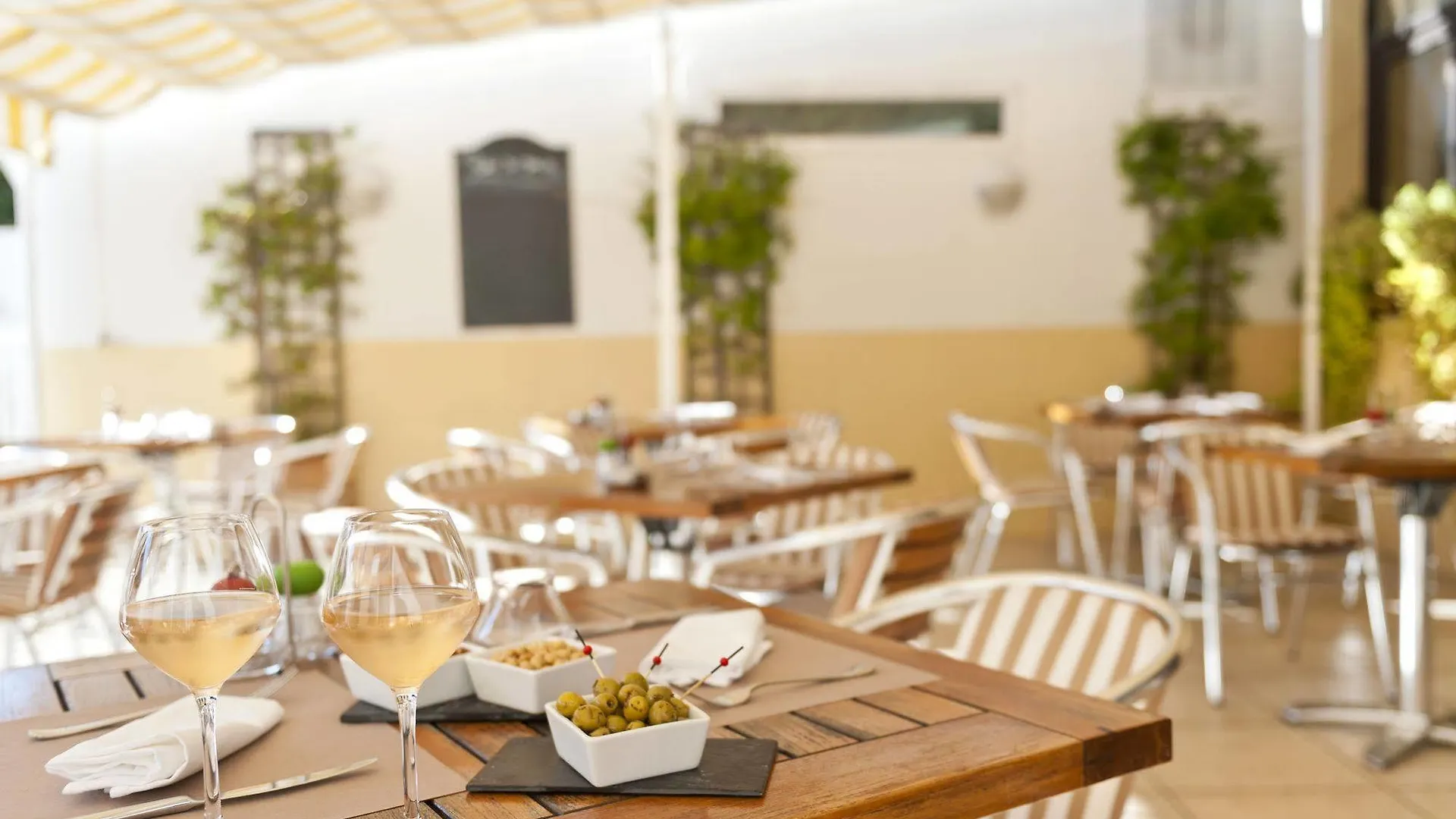 *** Hotel Ibis Styles Nice Cap 3000 Aeroport Saint-Laurent-du-Var Francia