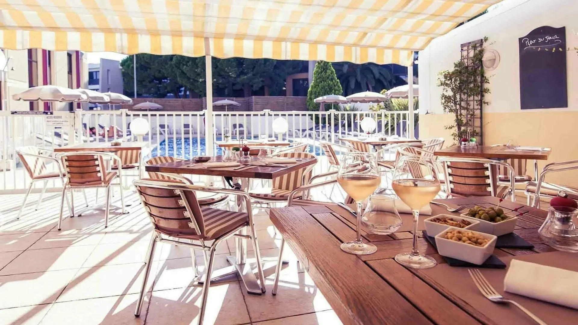 Ibis Styles Nice Cap 3000 Aeroport Saint-Laurent-du-Var Hotel
