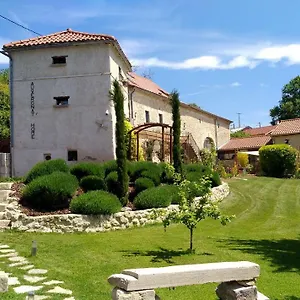 Auvergnat'home Holiday home Chaptuzat